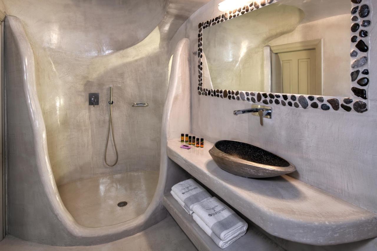 Kaleidoscope Oia Suites Bagian luar foto